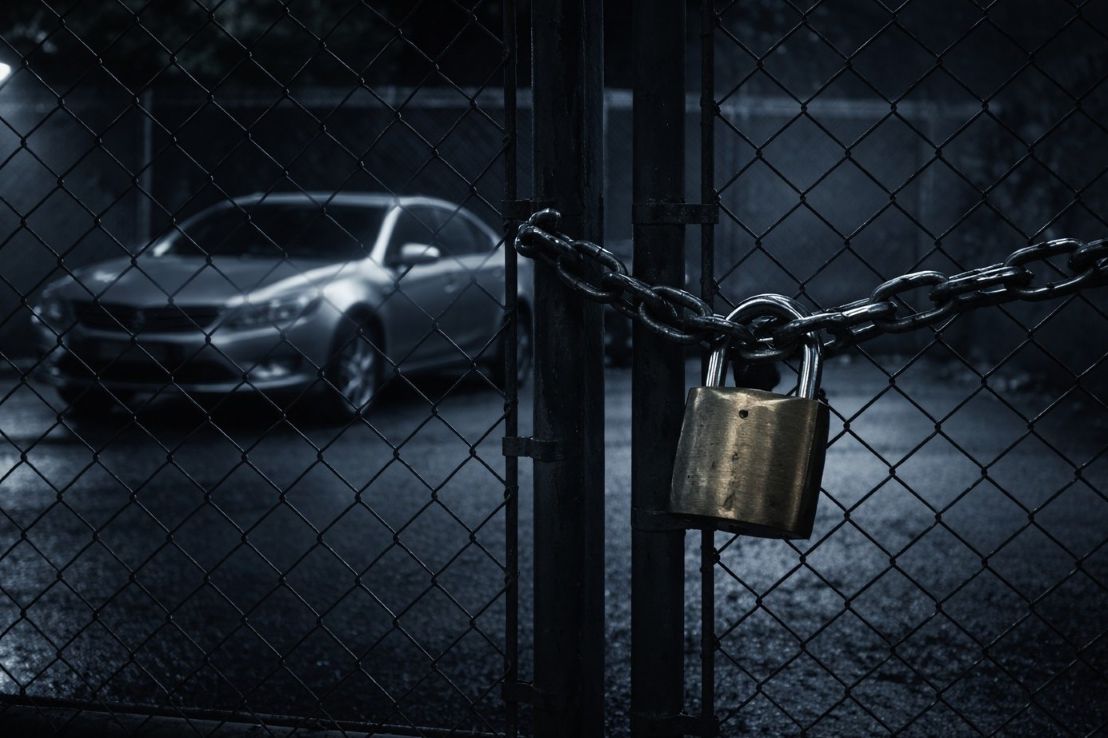 Иллюстрация к странице ломбардная деятельность - серые схемы займа под авто и как не попасться на удочку мошенников на сайте МФО CarMoney - выдача займа под залог